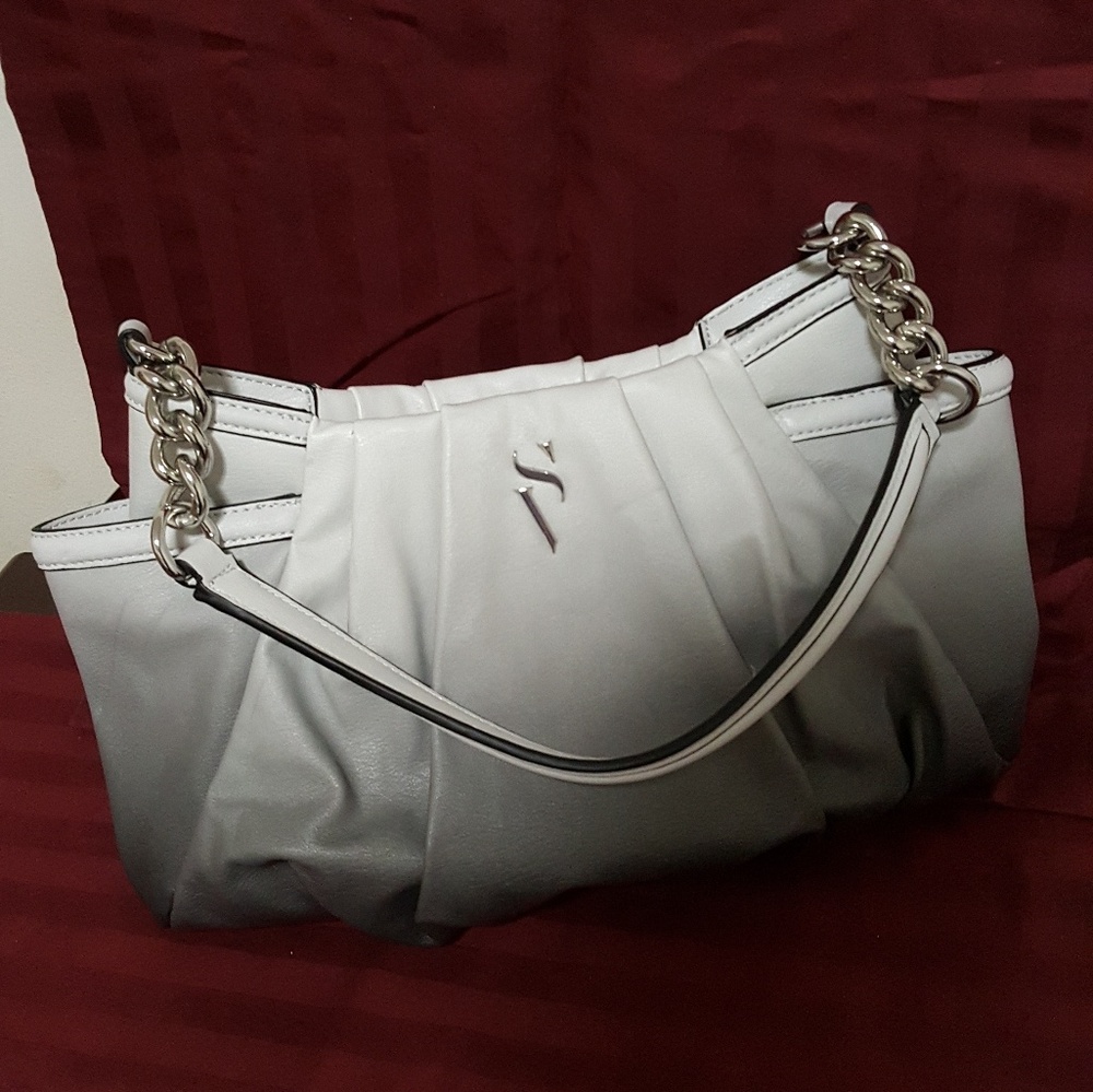 Vera Wang purse